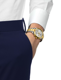 Simulazione dellorologio {0} su un polso