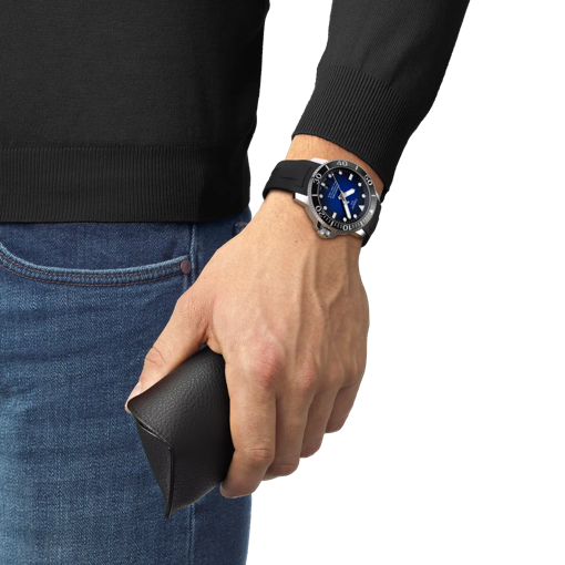 Simulación del reloj Tissot Seastar 1000 Powermatic 80 en la muñeca