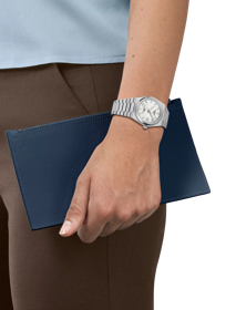 Simulation of the watch Tissot PRX Powermatic 80 35mm on a wrist