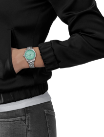 腕時計TISSOT バラード 34mm の手首シミュレーション