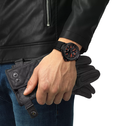 Simulación del reloj Tissot T-Race Powermatic 80 en la muñeca